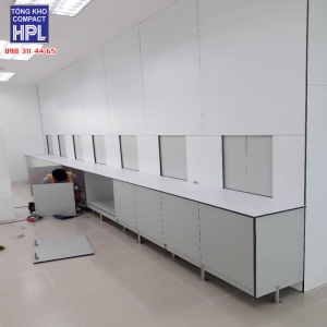 Vách ngăn vệ sinh Compact HPL